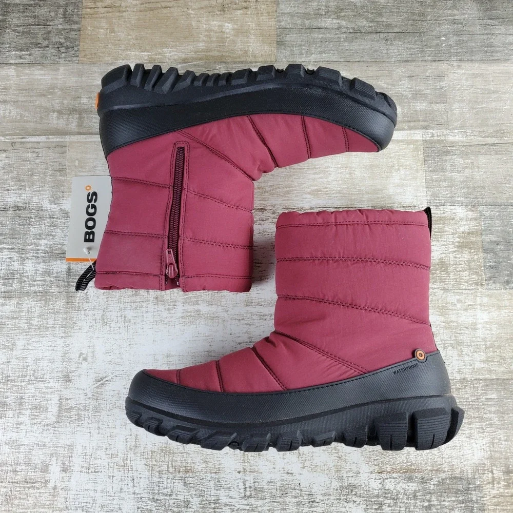 Bogs Cedar Quilt Womens Ankle Boots Sz 10 Garnet Waterproof Side Zip Round Toe